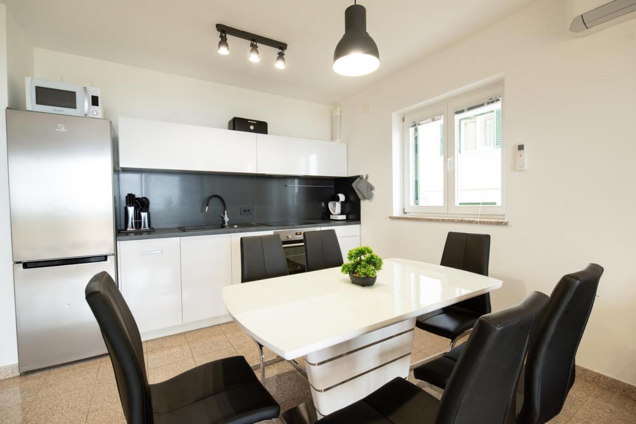 Seaview Apartment Lea อิตชิชี ภายนอก รูปภาพ